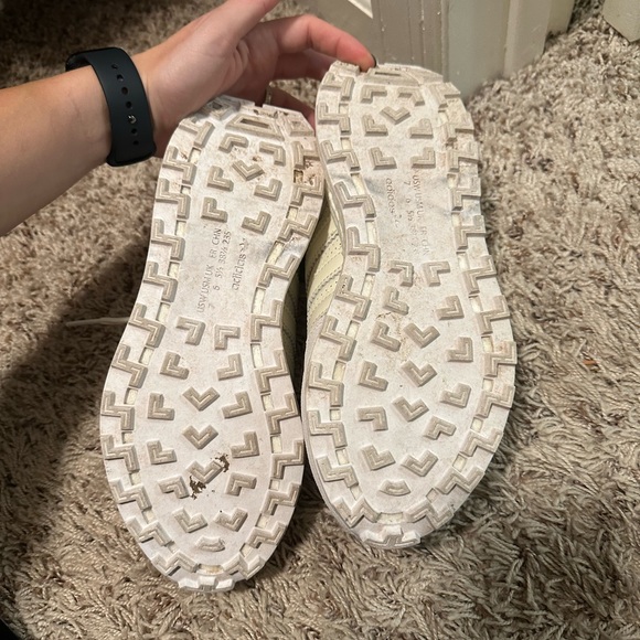 Adidas sneakers - Picture 3 of 3